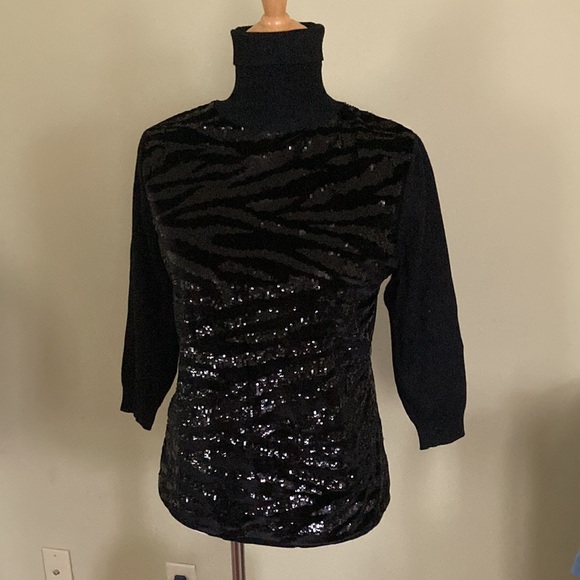 Beautiful Black Sequin Turtleneck Sweater - Picture 2 of 10